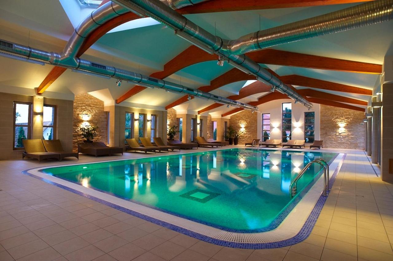 Kolping Hotel Spa & Family Resort Hévíz Buitenkant foto